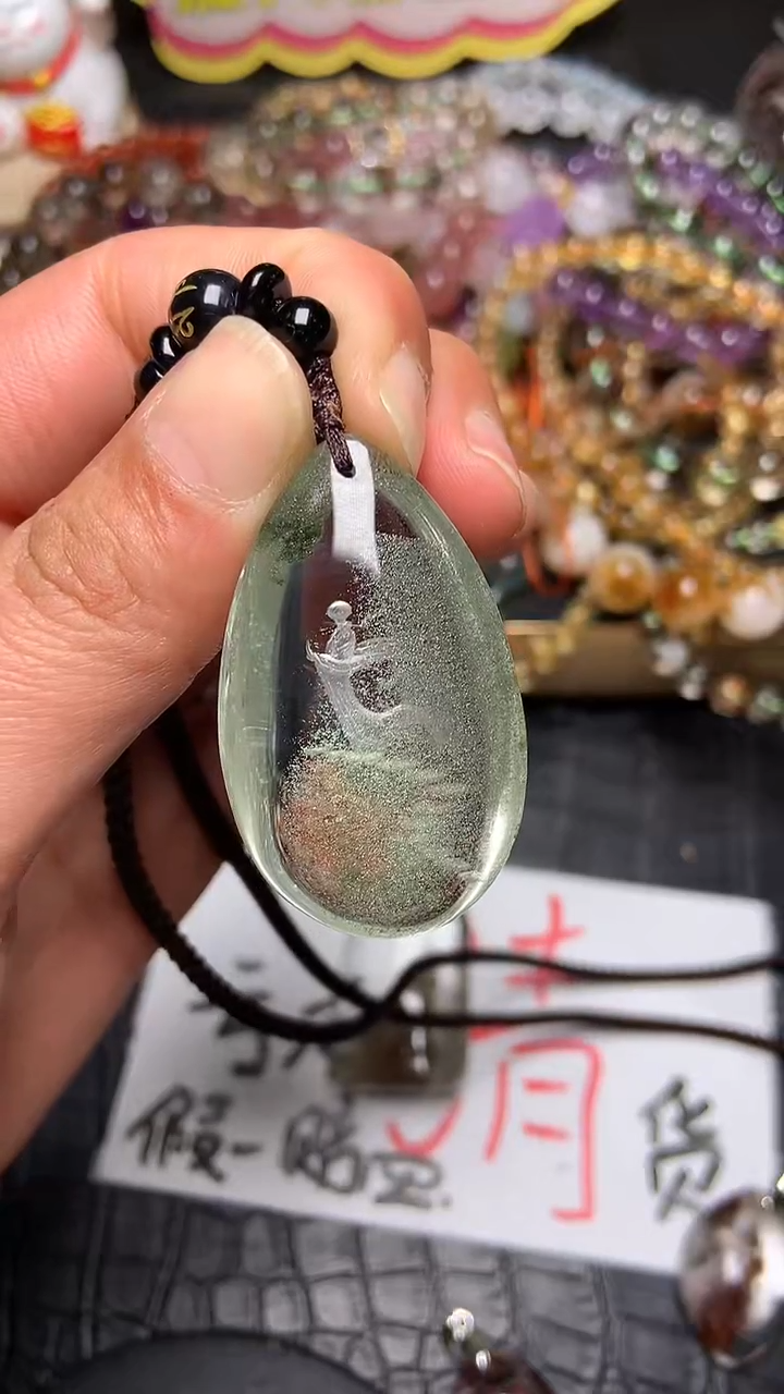 【闪购商品】水晶吊坠(赠链)未镶嵌92