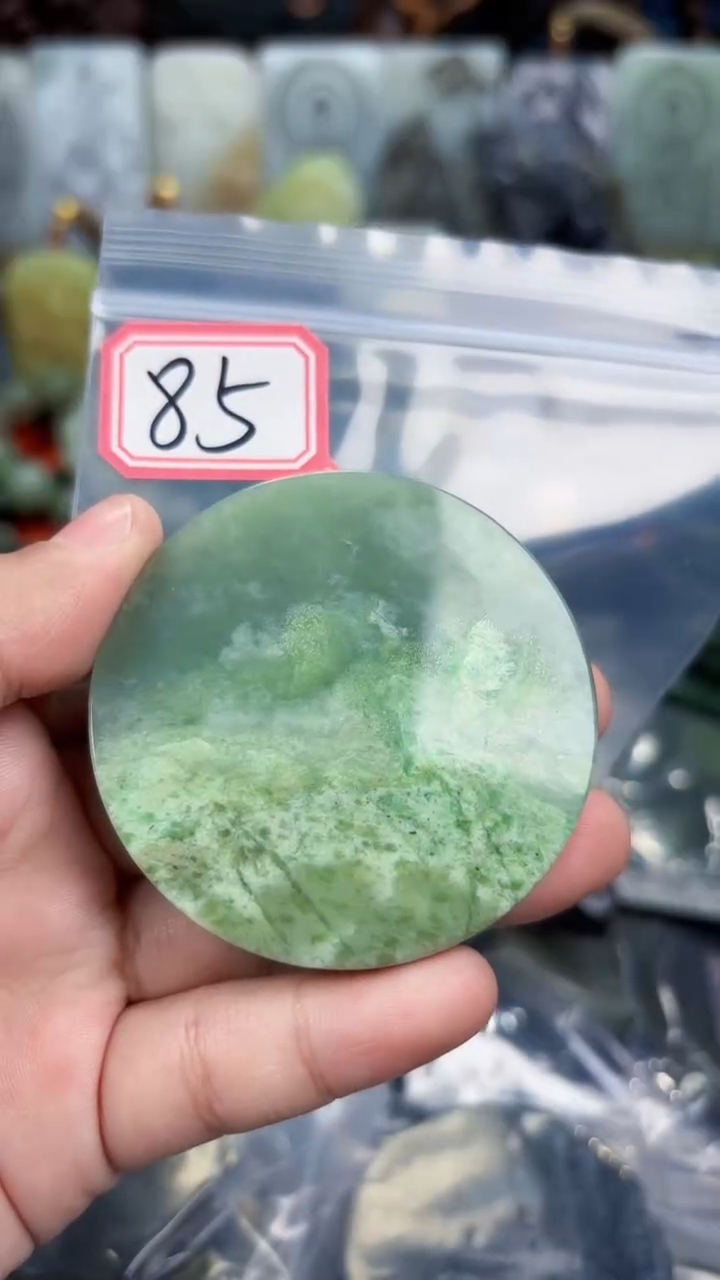 颈饰未镶嵌和田玉和田玉