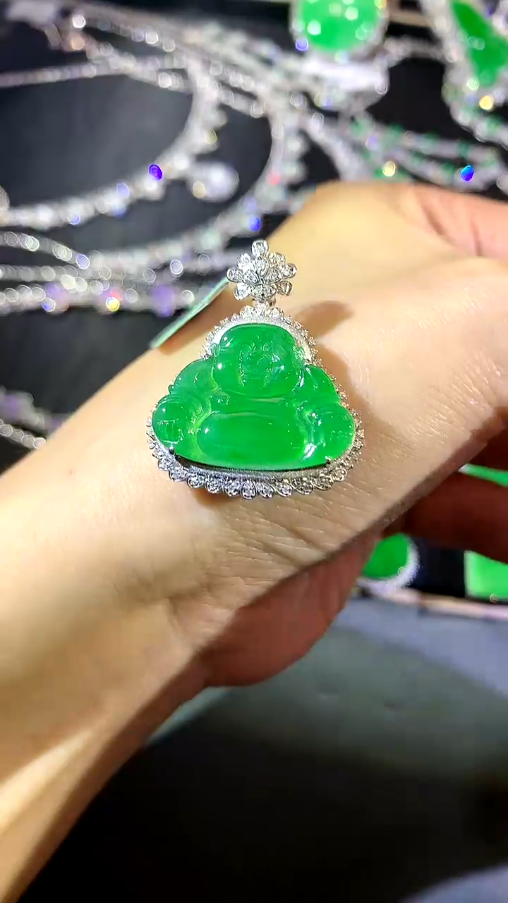 【闪购商品】翡翠吊坠(不含链)18K金镶嵌102-佛公