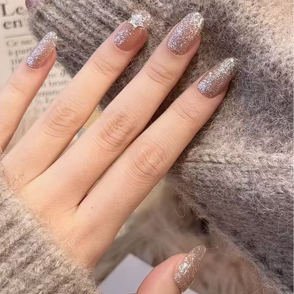 【雪未来】 纯欲爆闪碎钻气质纯手工穿戴甲（12个甲片）