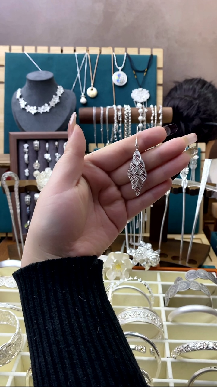 无足银新中式凤羽耳环