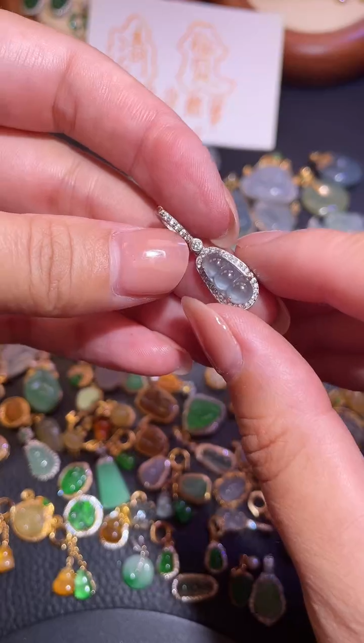 颈饰银S925镶嵌翡翠a货翡翠