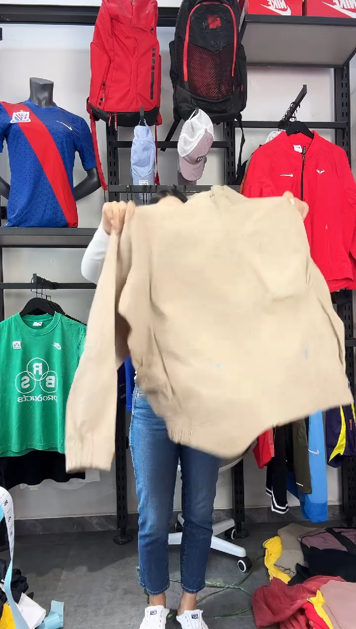 161编码 瑕疵款直播间过款为准 尺码S
