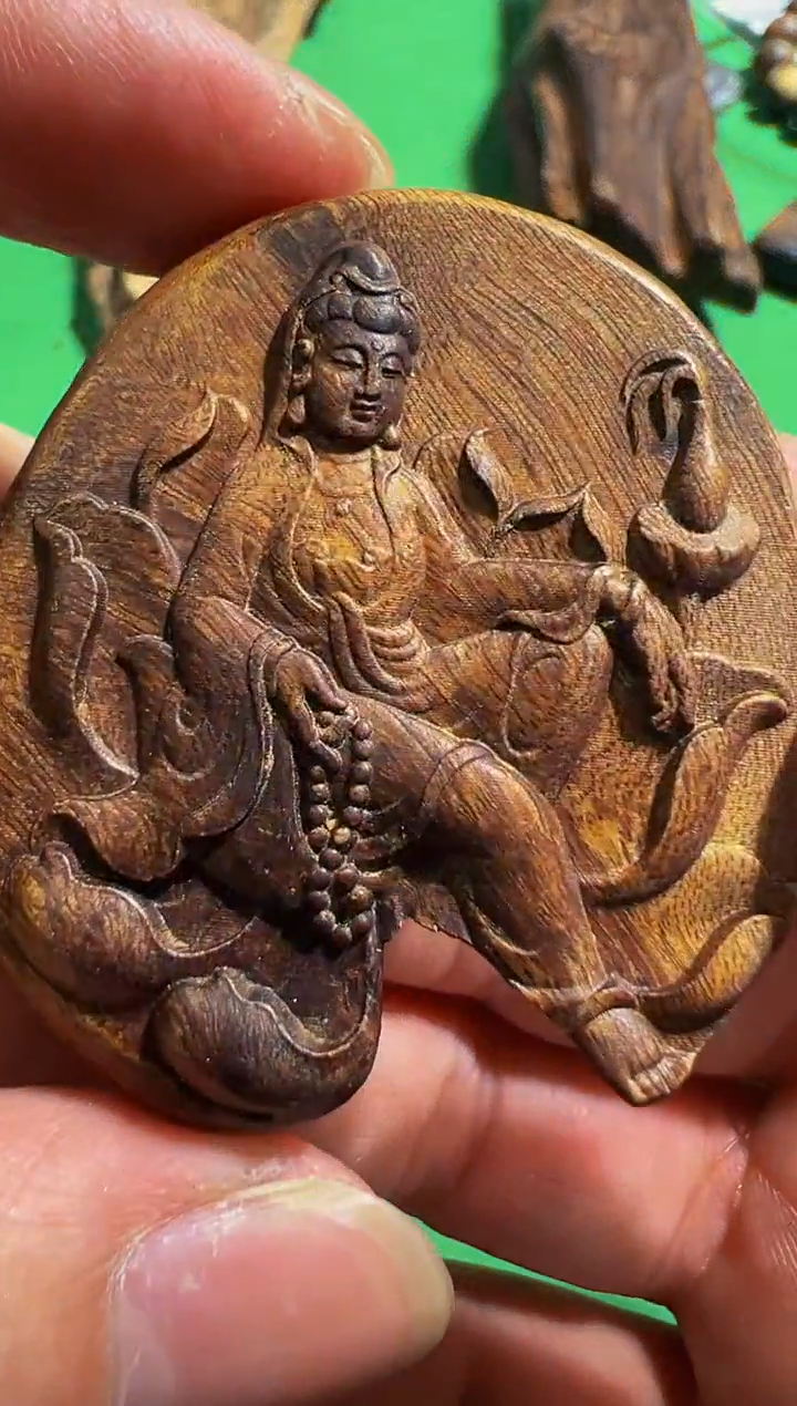 【闪购商品】沉香手把件202号多样性发一