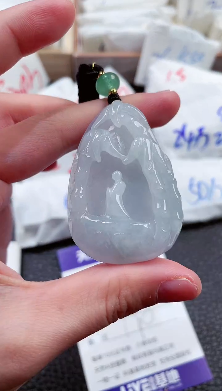 【闪购商品】翡翠颈饰未镶嵌00009528