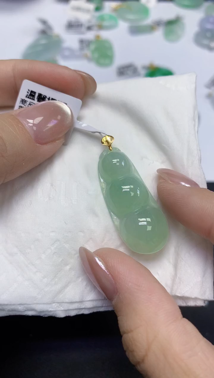 颈饰18K金镶嵌翡翠天然缅甸翡翠A货百元以上9元证书费自理