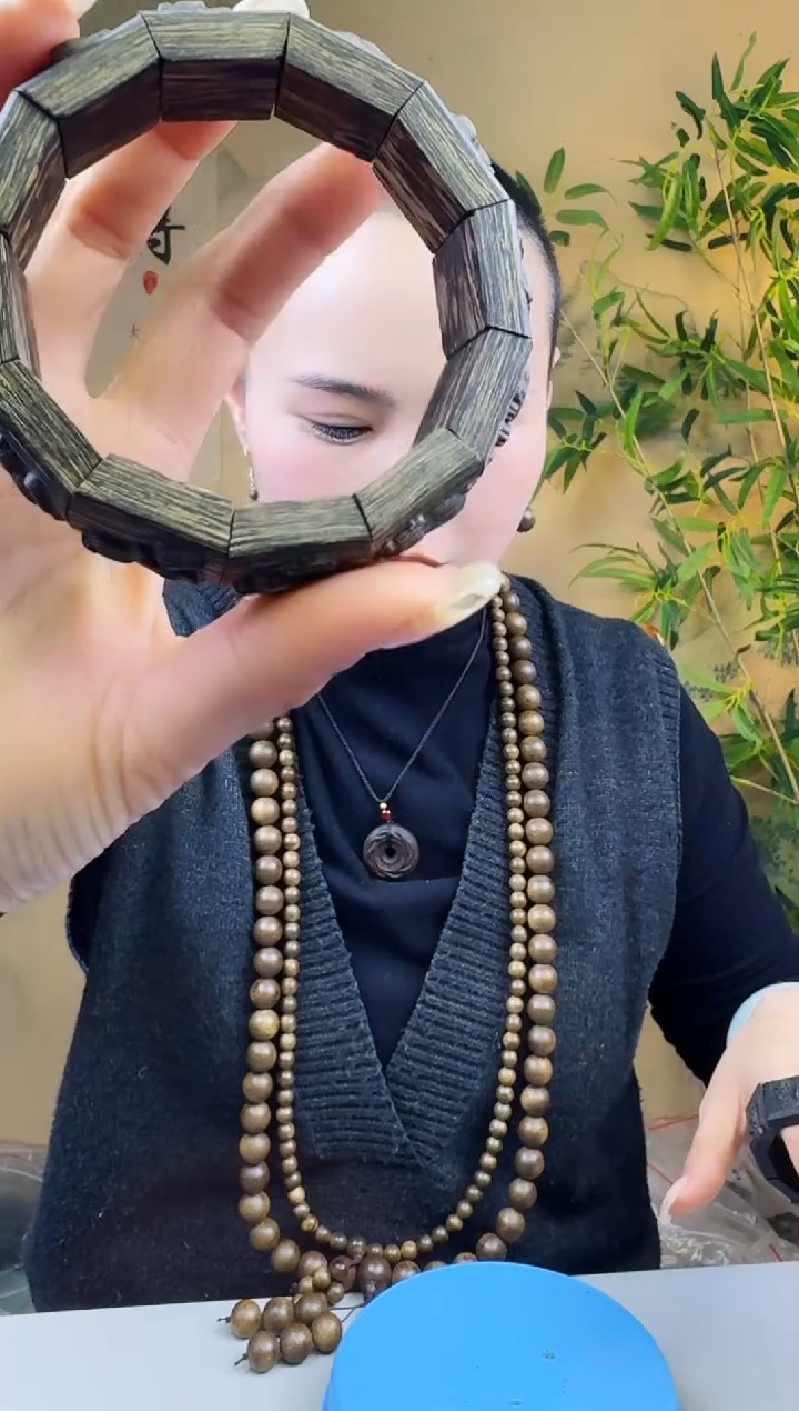 【闪购商品】木达拉干生肖手牌            