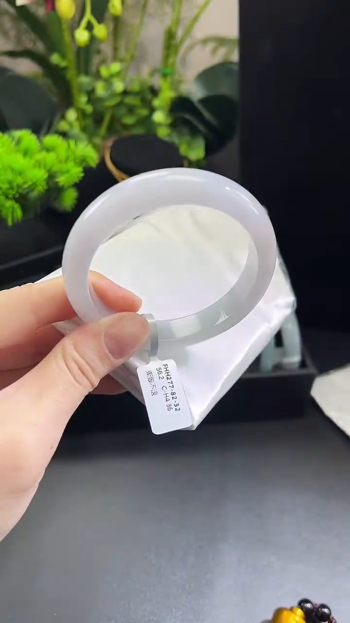 【闪购商品】翡翠手镯未镶嵌正圈