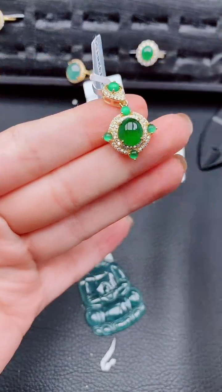 【闪购商品】翡翠颈饰银S925镶嵌天然a货翡翠887