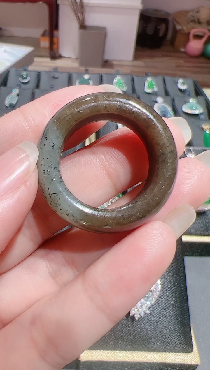 【闪购商品】和田玉戒圈未镶嵌202521825