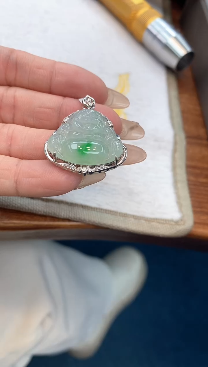 【闪购商品】翡翠颈饰18K金镶嵌佛公