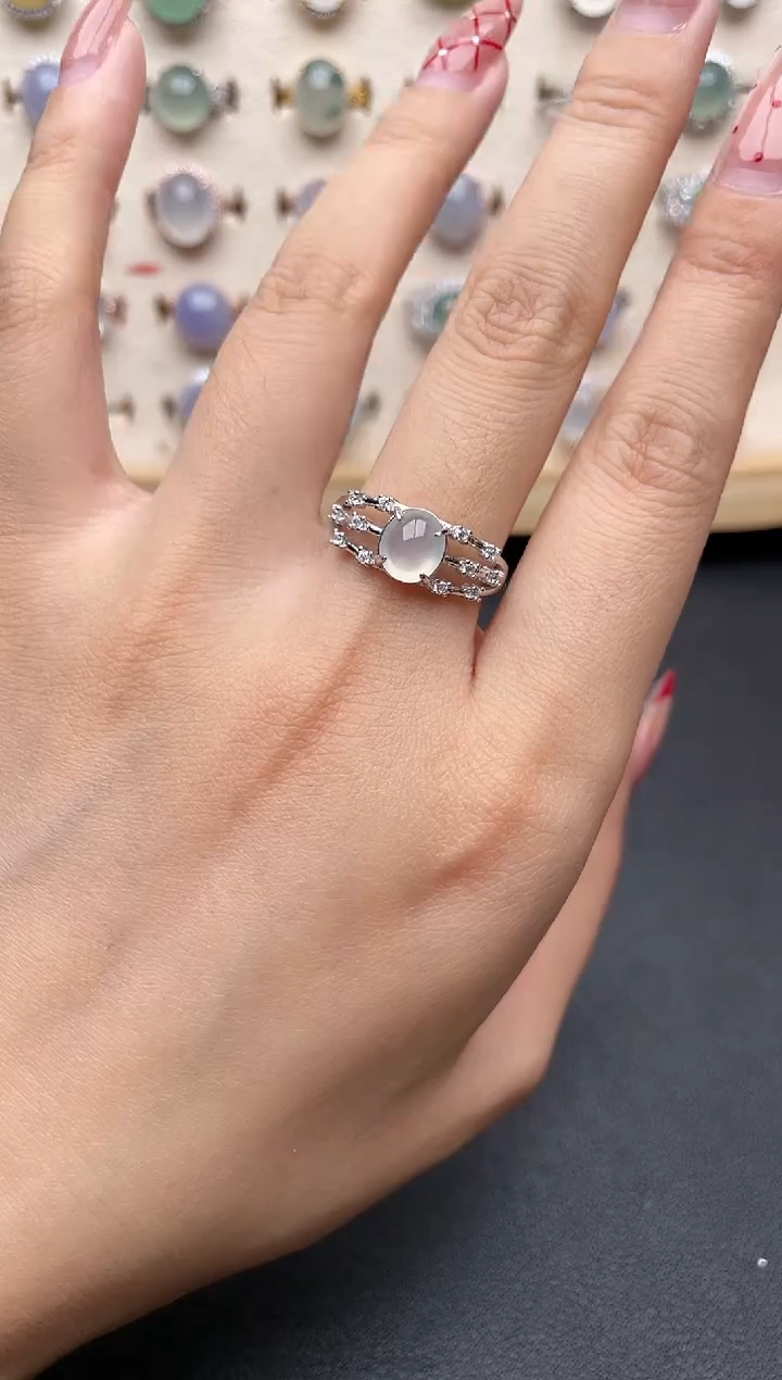 【闪购商品】翡翠戒指银S925镶嵌一物一证一礼盒