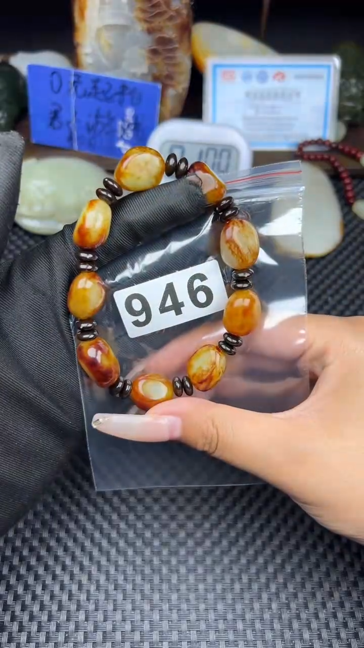 和田玉未镶嵌珠宝半成品和田玉手串