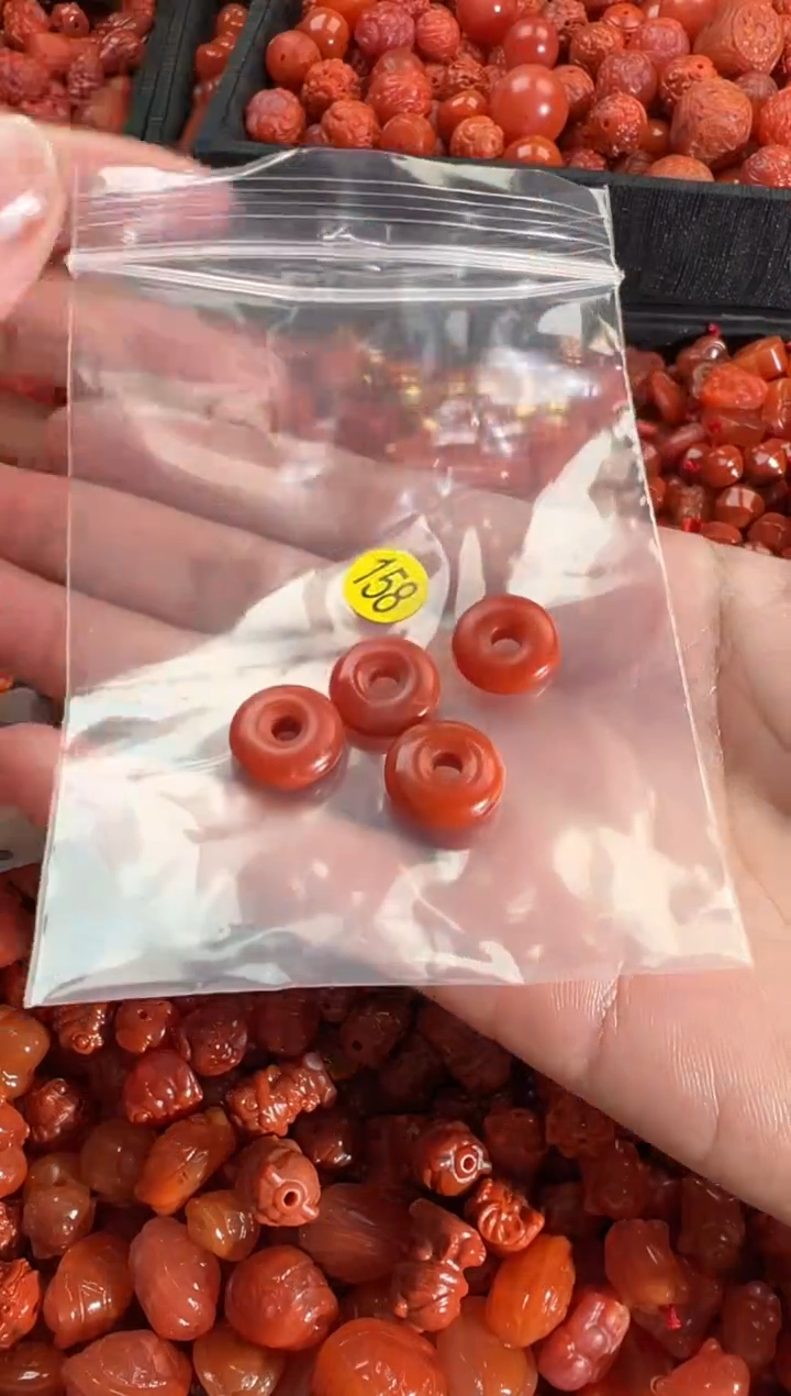 【闪购商品】南红玛瑙颈饰未镶嵌1