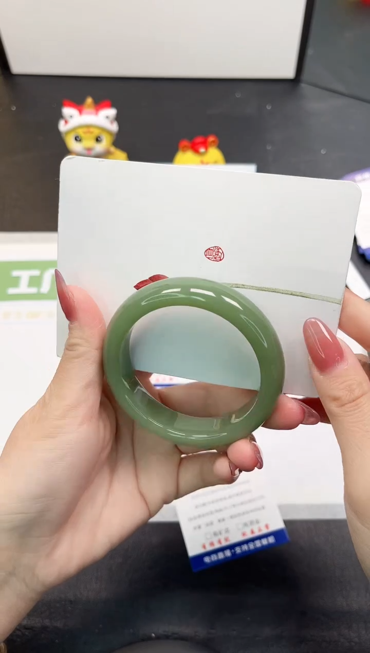 【闪购商品】石英质玉手镯未镶嵌213-55.1