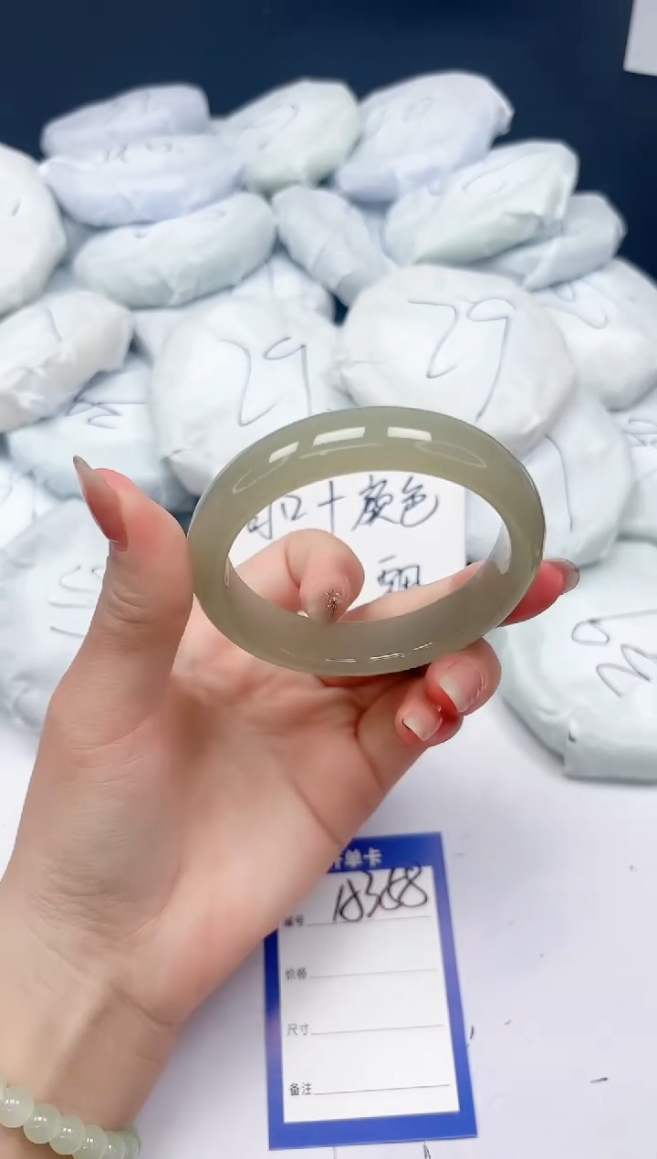 未镶嵌手镯石英质玉A358/5758