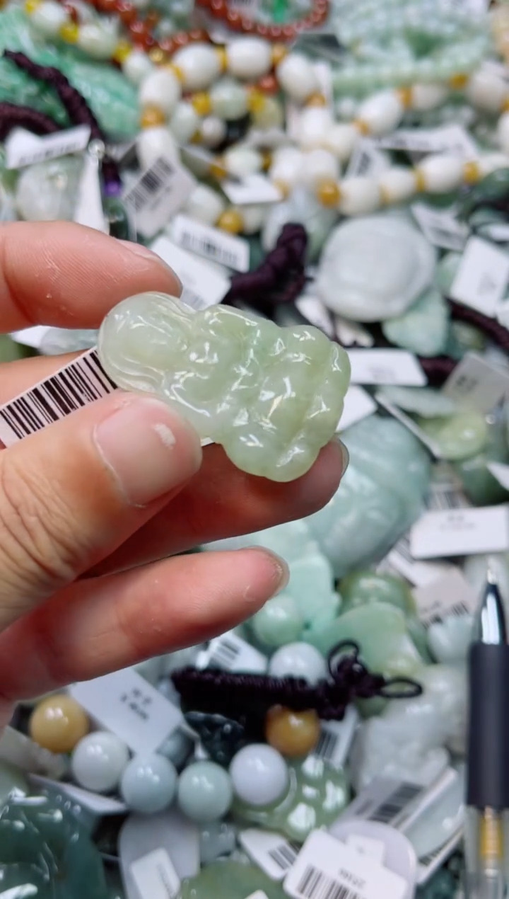 【闪购商品】翡翠颈饰未镶嵌00018991