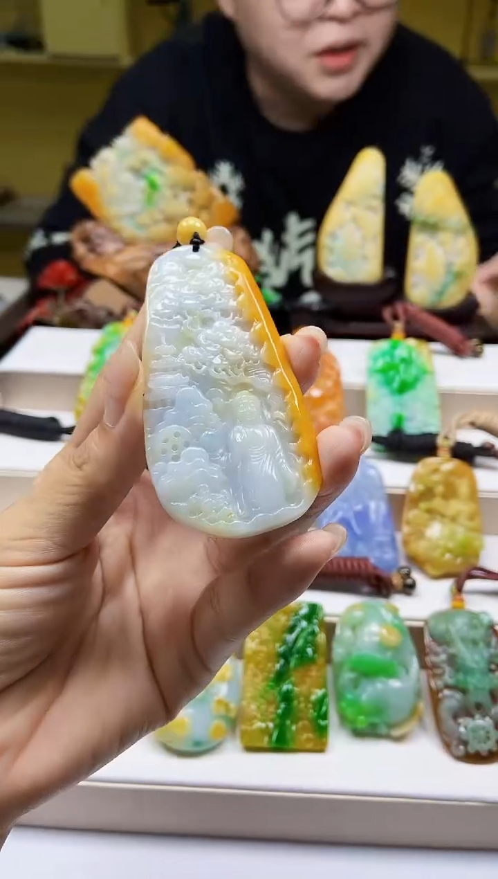 颈饰未镶嵌翡翠翡翠A货