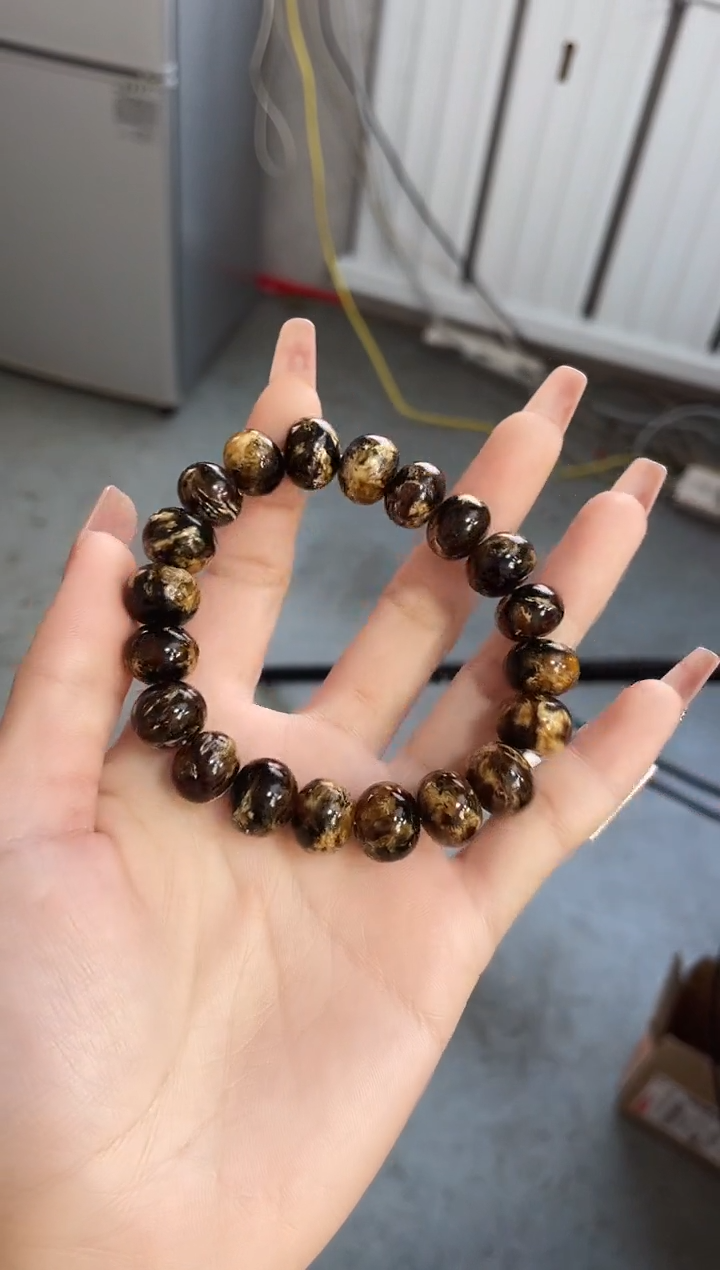 【闪购商品】琥珀裸石未镶嵌12+黑花手串