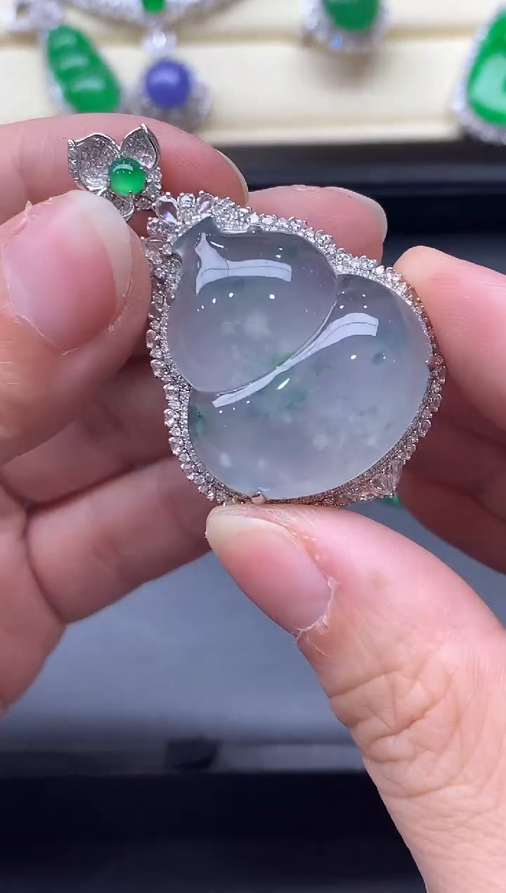 颈饰18K金镶嵌翡翠893-中国好珍宝