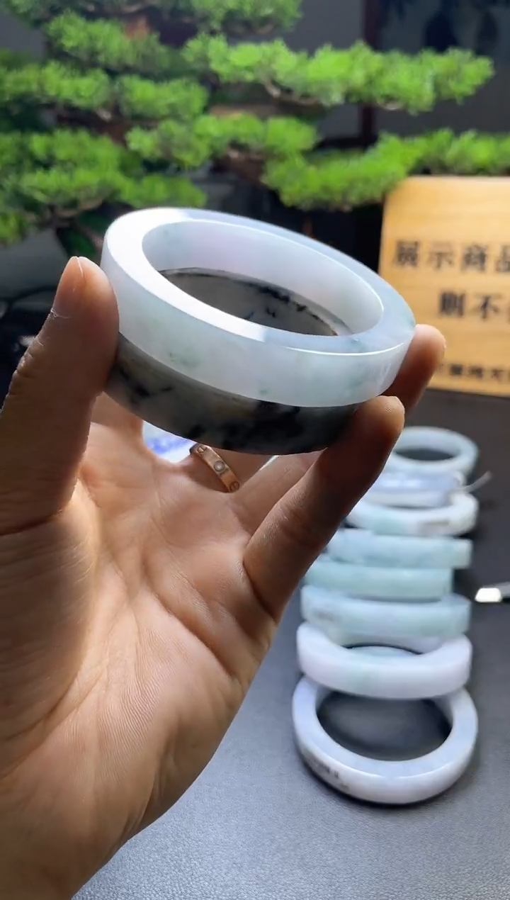 未镶嵌毛胚定制翡翠灰*色发一件