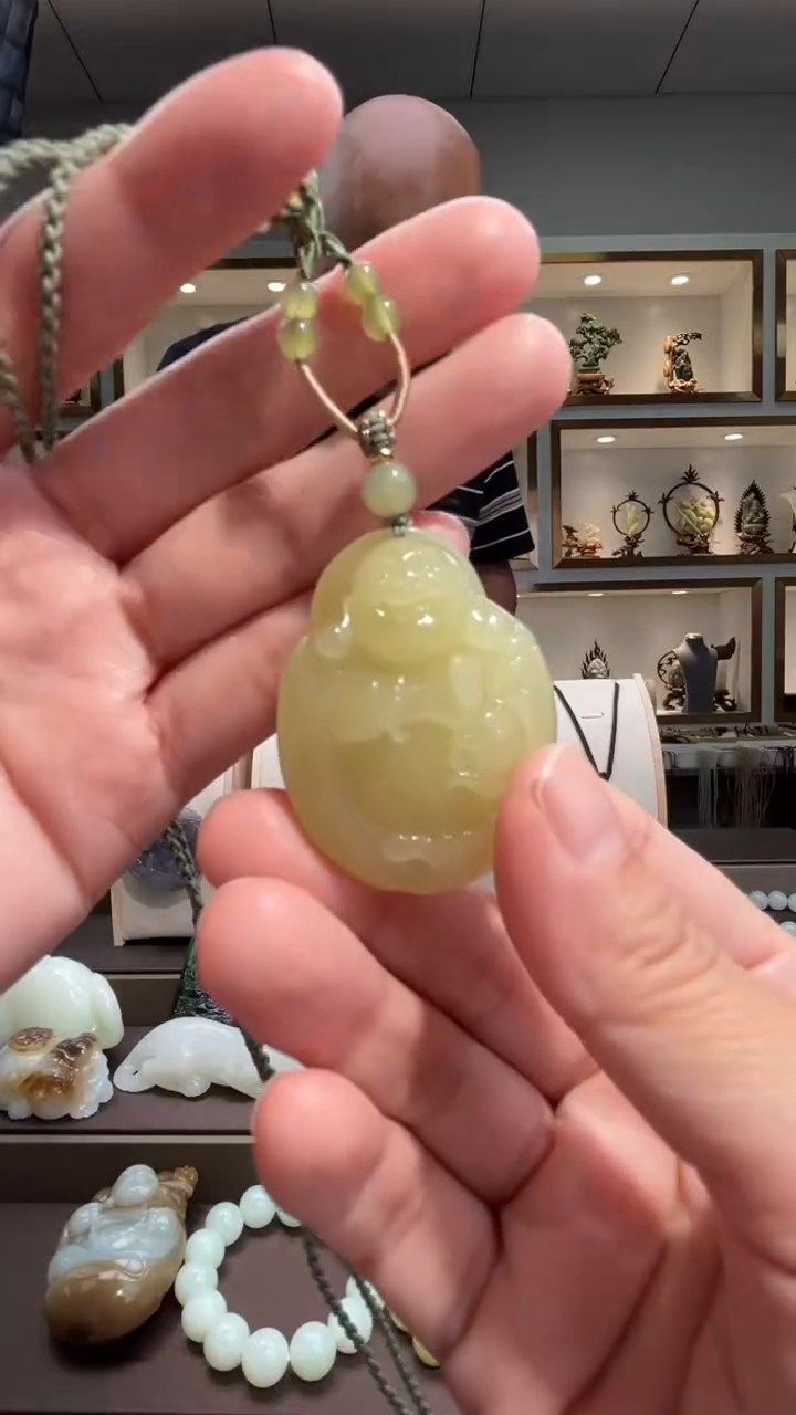 颈饰未镶嵌和田玉苏