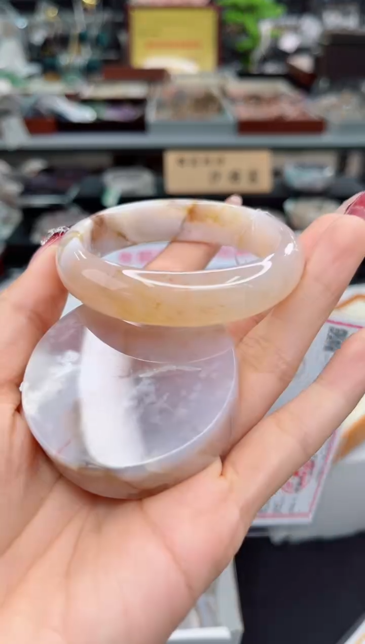 【闪购商品】石英质玉手镯未镶嵌53圈口（赠品镯心）1572033