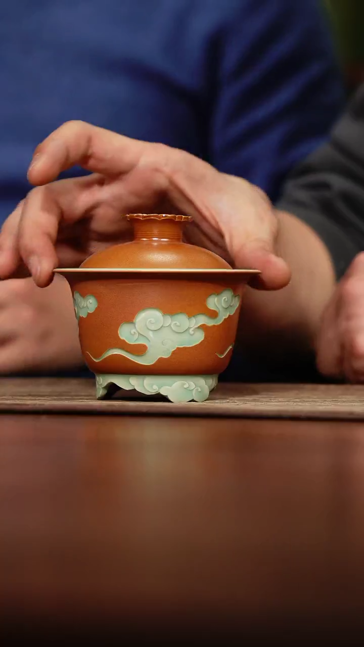 【闪购商品】38-1祥云两才盖碗（）