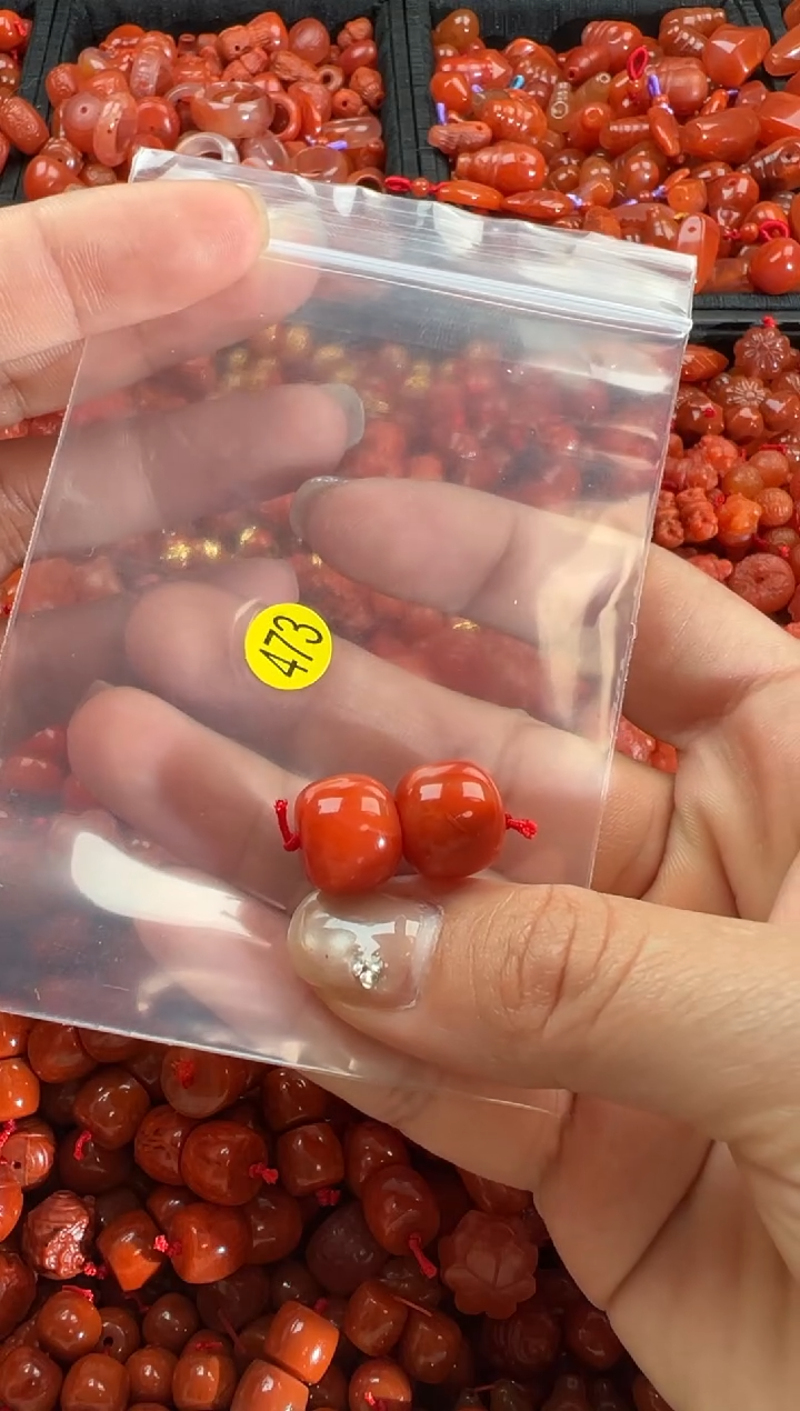 【闪购商品】南红玛瑙颈饰未镶嵌1