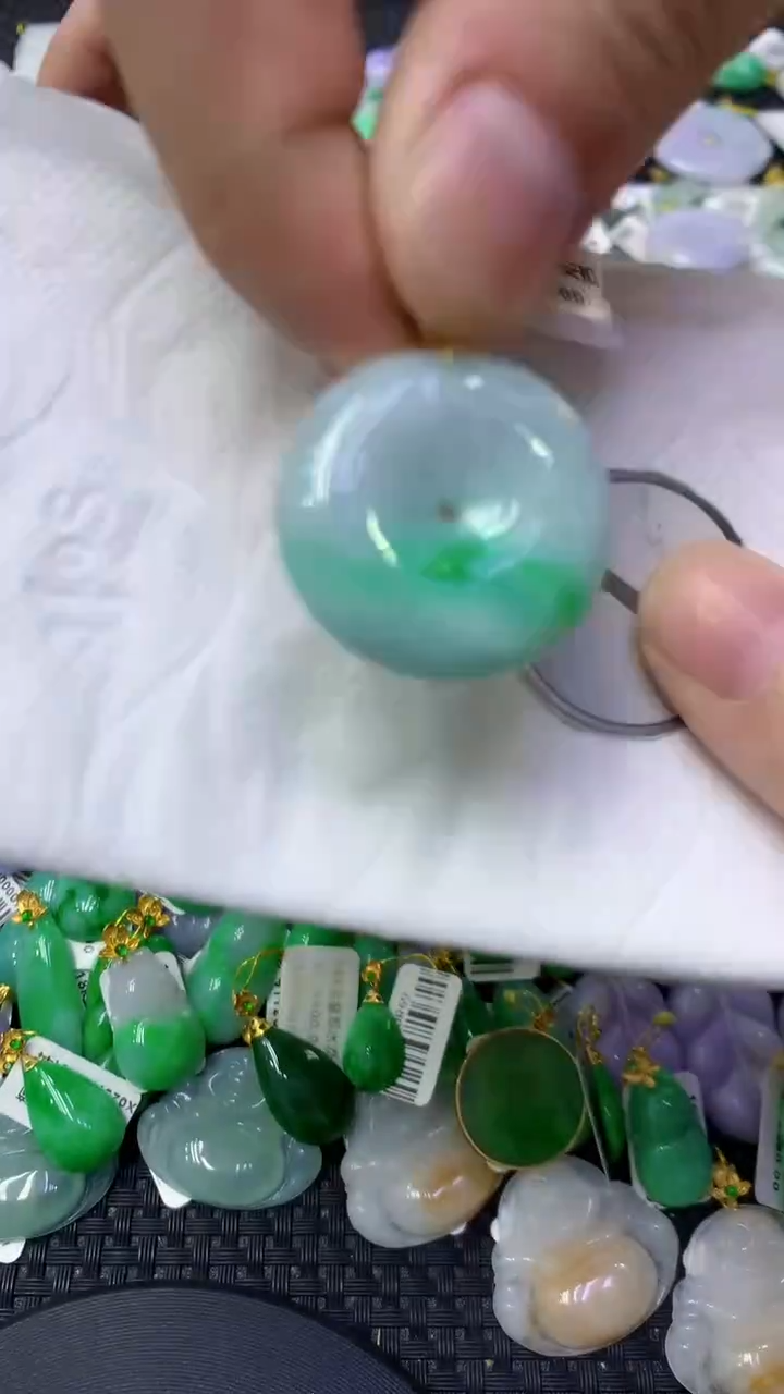 颈饰未镶嵌翡翠天然缅甸翡翠A货