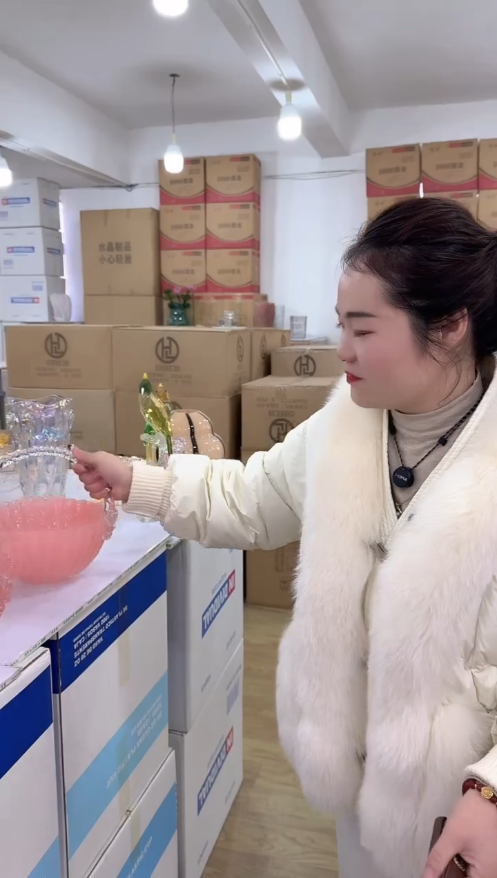 【闪购商品】无铅玻璃迪喜花器-l-早24微瑕