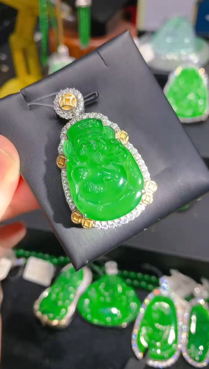 【闪购商品】翡翠颈饰银S925镶嵌55一季