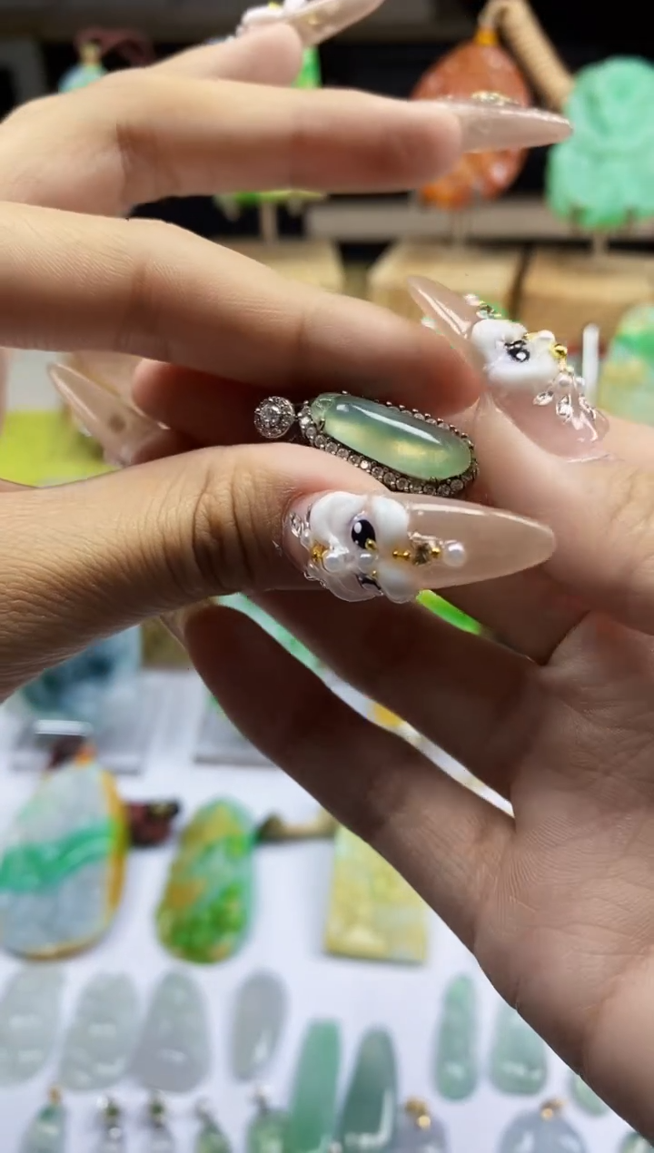 【闪购商品】定制翡翠未镶嵌翡翠A货