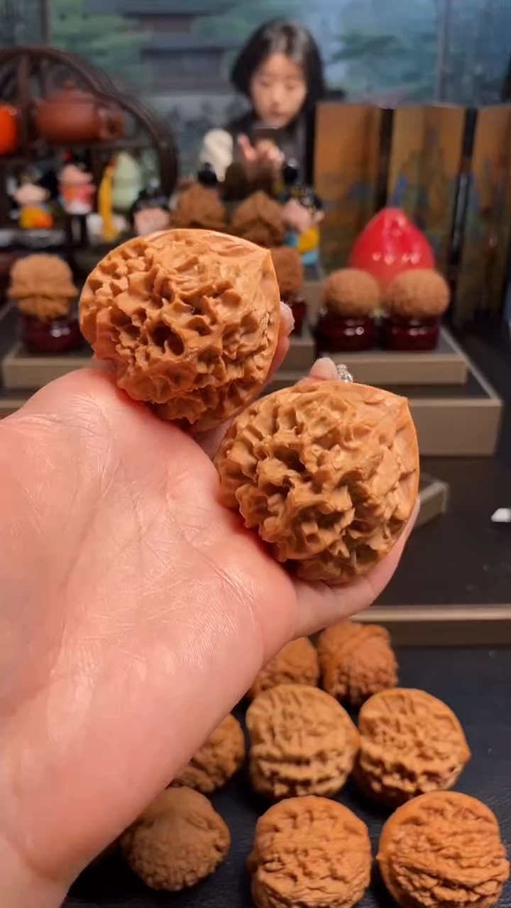 【闪购商品】文玩核桃吊坠F253帝王48