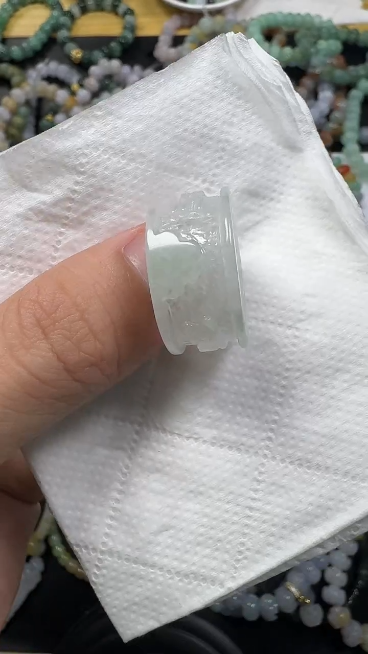 翡翠未镶嵌颈饰【闪购商品】 天然翡翠