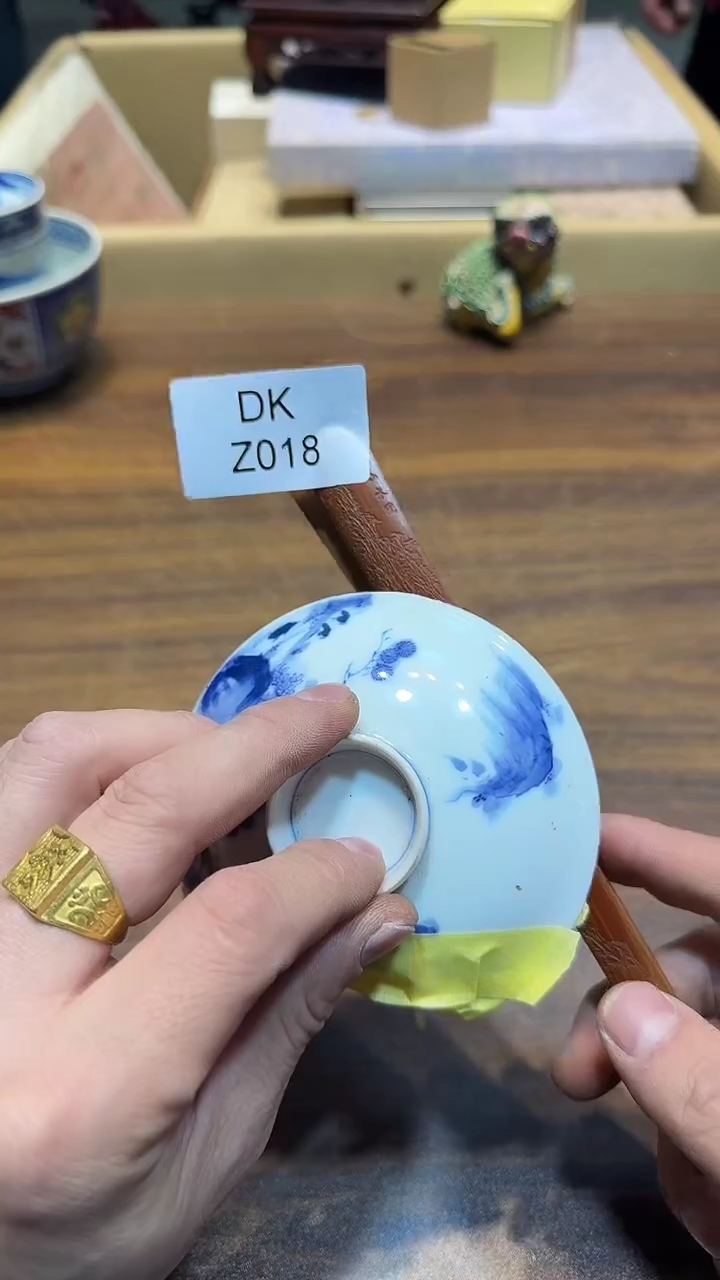 瓷片B****儇哈哈哈哈哈哈018