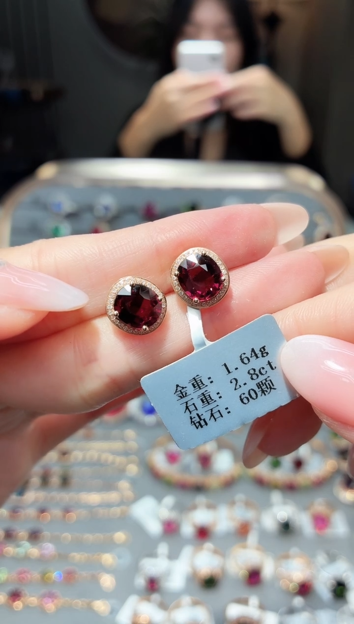 18K金镶嵌耳饰碧玺2.8ct配钻