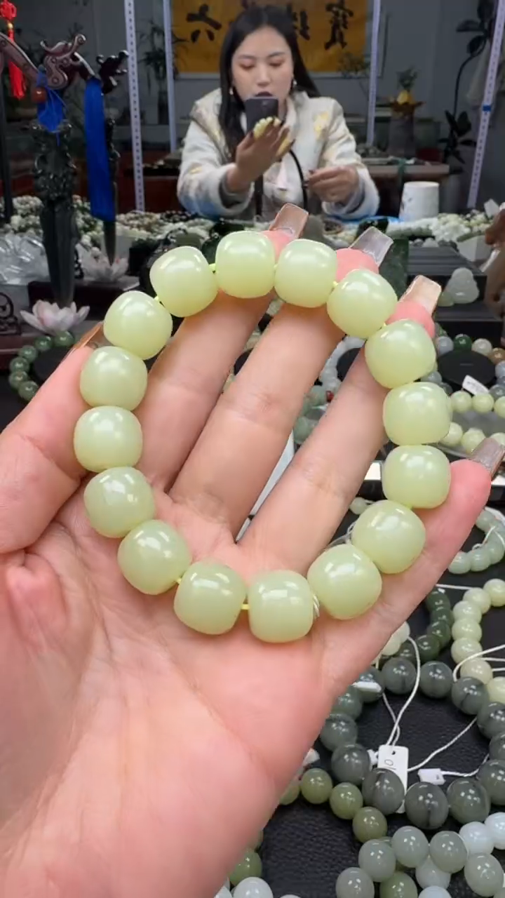 未镶嵌手串和田玉新疆若羌黄口卡14