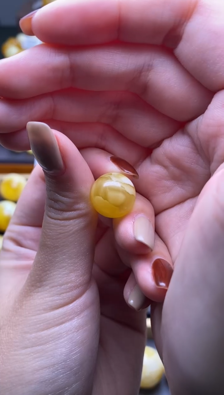 【闪购商品】琥珀裸石未镶嵌大小姐珠宝严选83