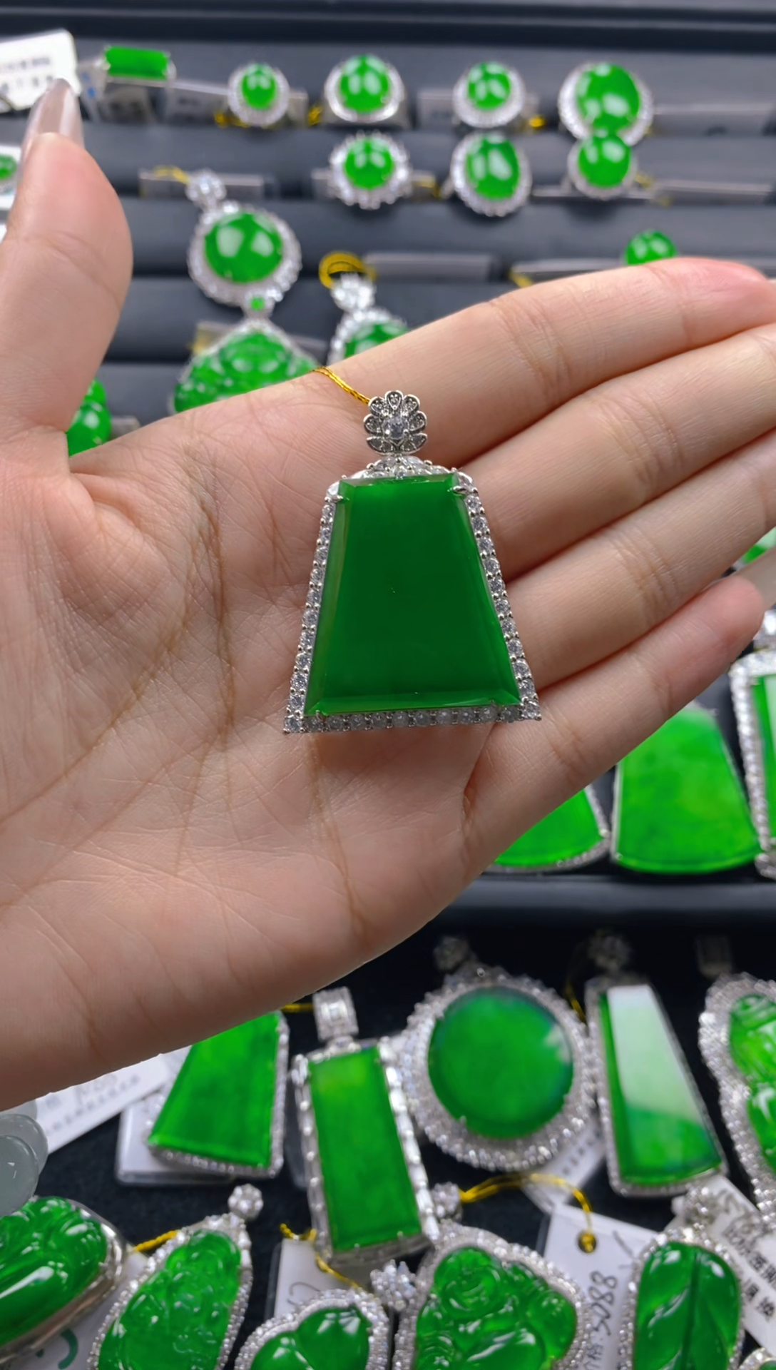 【闪购商品】翡翠颈饰银S925镶嵌11111111