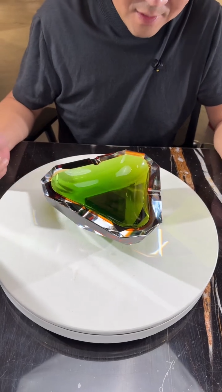 摆件璨石美学CS0101004-1祖母绿琥珀金刻面雪茄缸