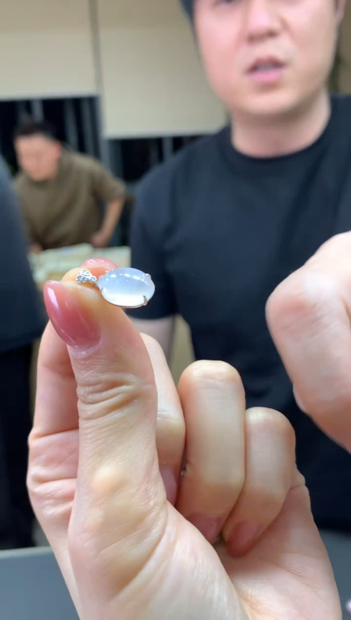 【闪购商品】翡翠颈饰18K金镶嵌|不退不换