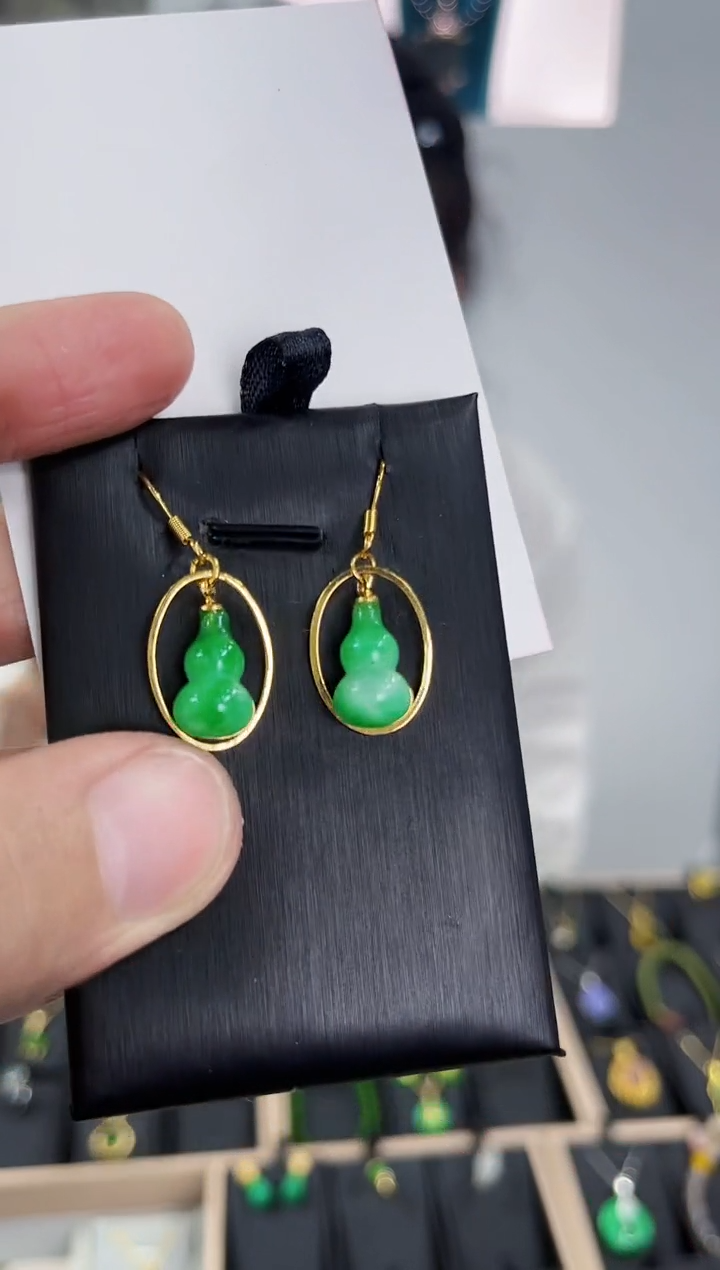 【闪购商品】石英质玉颈饰未镶嵌123多样性发其一