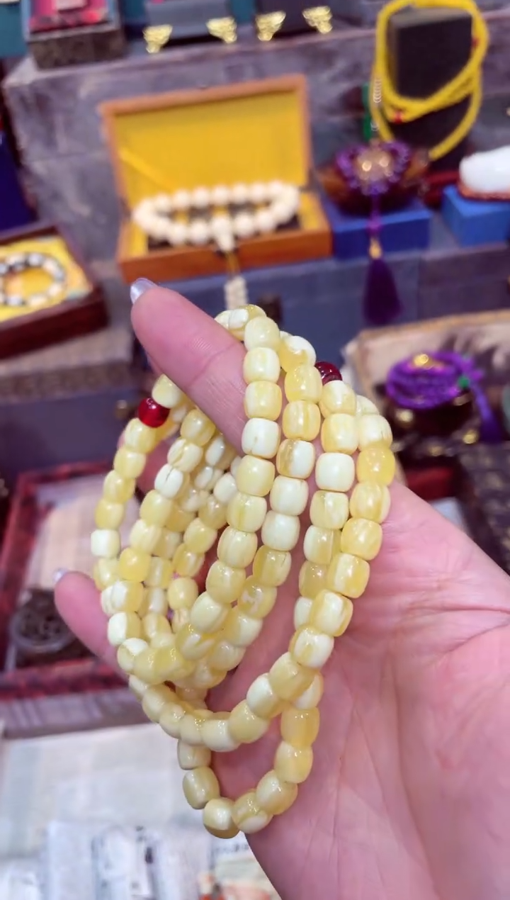 【闪购商品】蜜蜡颈饰未镶嵌                 