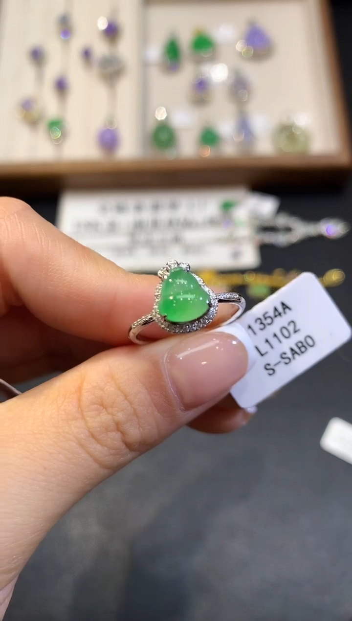 翡翠戒指18K金镶嵌L1102多样性发其一