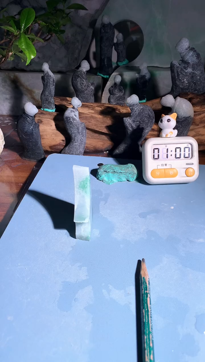 翡翠未镶嵌吊坠(不含链)心**惧D829