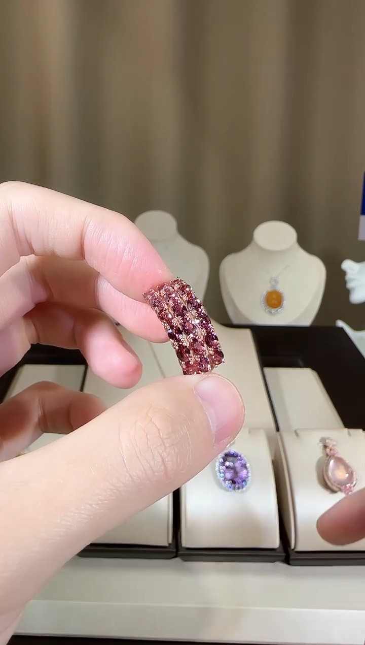 【闪购商品】石榴石戒指银S925镶嵌3*4mm排戒