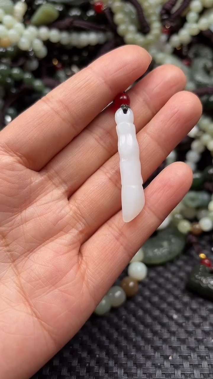 【闪购商品】和田玉颈饰未镶嵌.