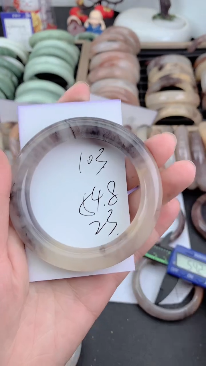 未镶嵌手镯石英质玉103