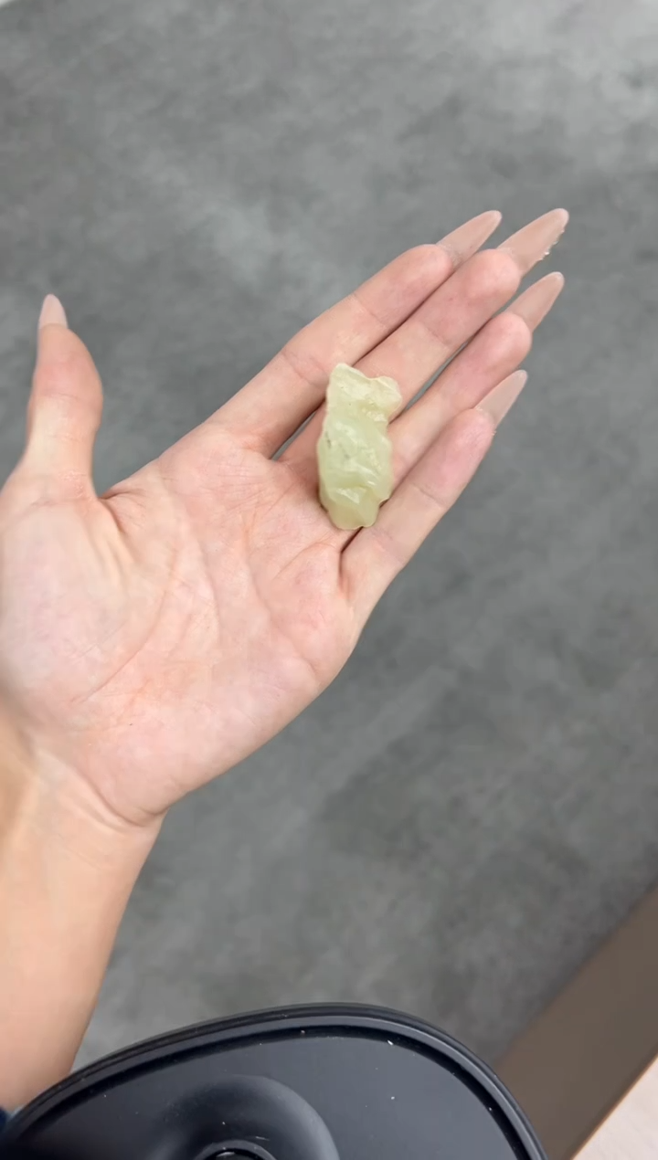 吊坠(不含链)未镶嵌和田玉嘟***嘟微色差戈壁料